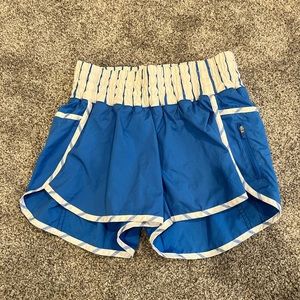 Lululemon Blue/White Tracker Shorts size 8